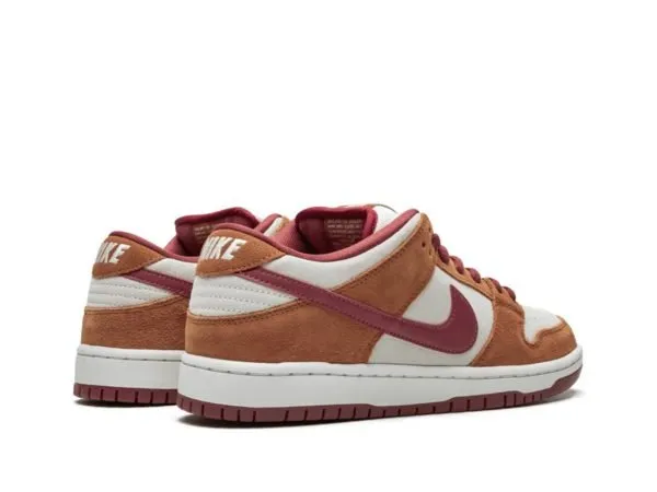 Dunk SB Low Pro “ Russet Cedar"