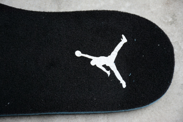 AIR JORDAN 11 RETRO LOW BG "BARON" 528895-010 - Image 10