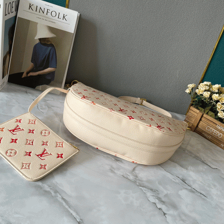 LV Loop Hobo bag - Image 7