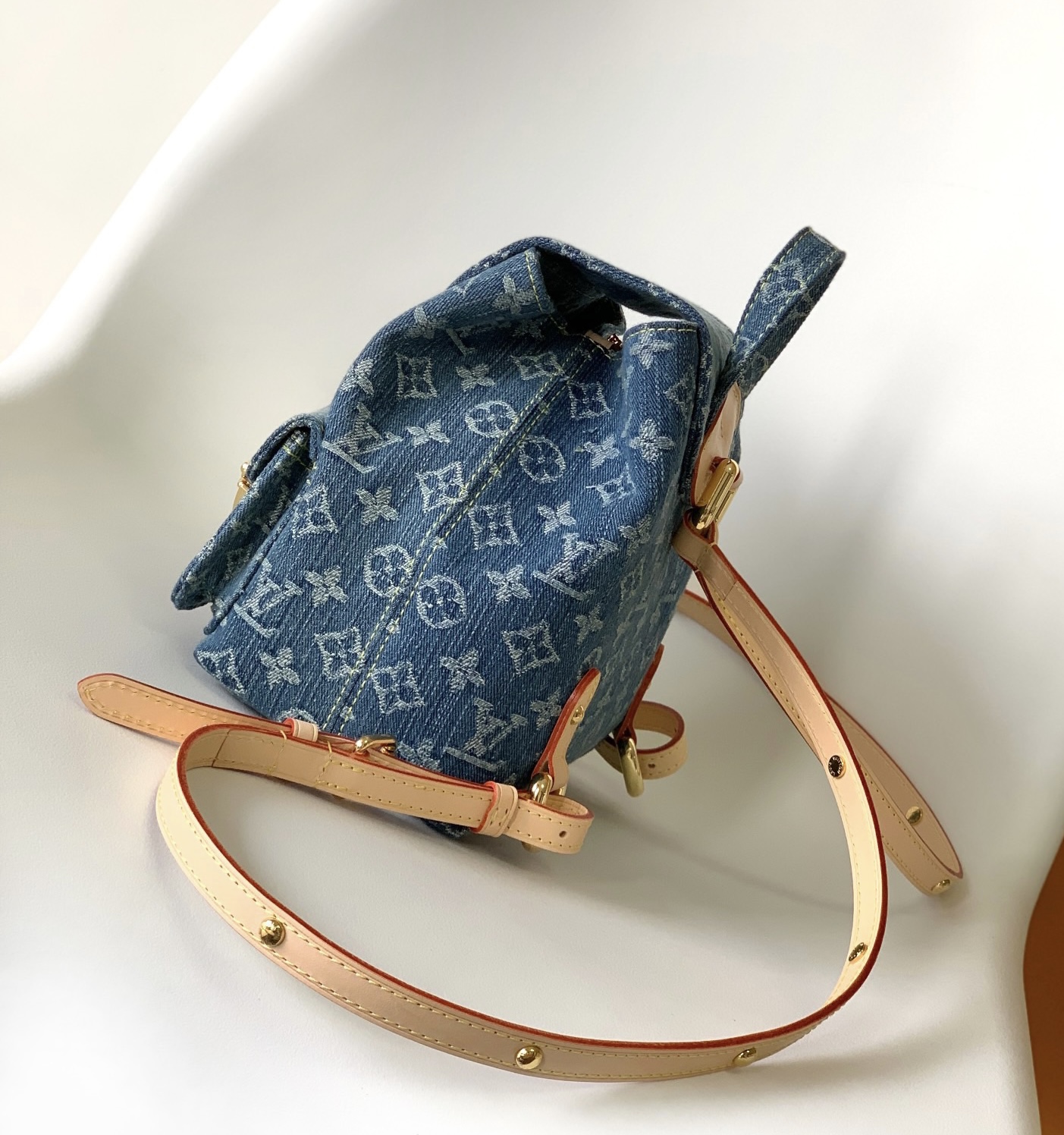 LV VENICE Denim Backpack M46836 - Image 4