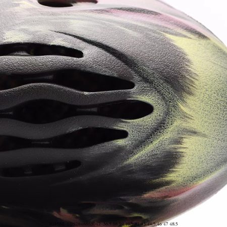 Yeezy Foam Runner MX Carbon IG9562 - Image 8
