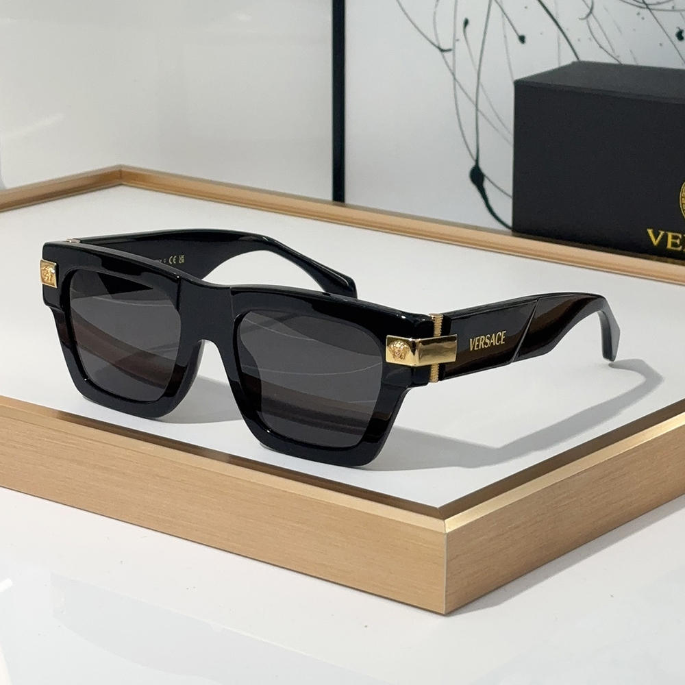 Versace Outdoor Sunglasses Top Quality - Image 7