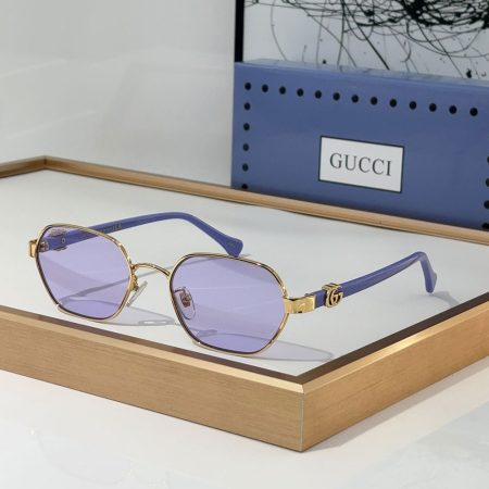 Gucci  Metal mirror leg Logo  sunglasses Top quality - Image 1