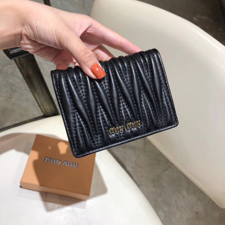 MIU MIU Matelassé   Wallet - Image 3