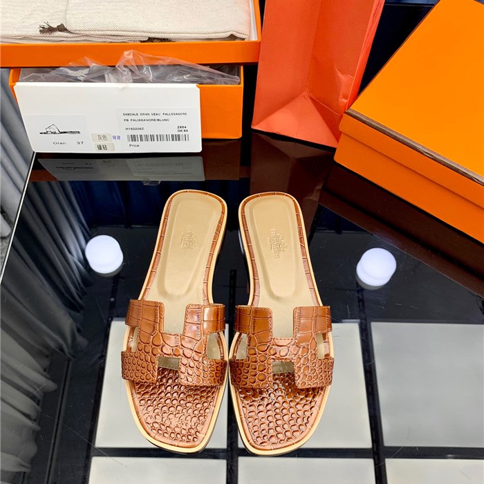 Hermes Oran Sandal - Image 5