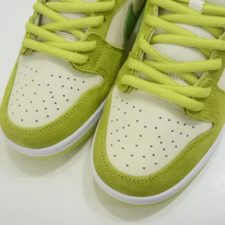 Dunk Low Pro “ Sour Apple" - Image 10