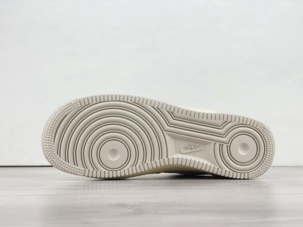 Nike Air Force Light Biege White