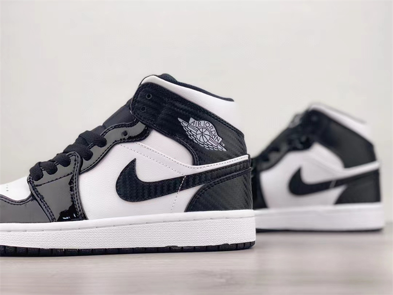 Jordan 1 MidCarbon Fiber DD1649-001 - Image 9