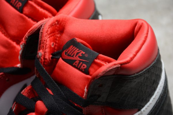 Air Jordan 1 Satin Black Toe CD0461-016