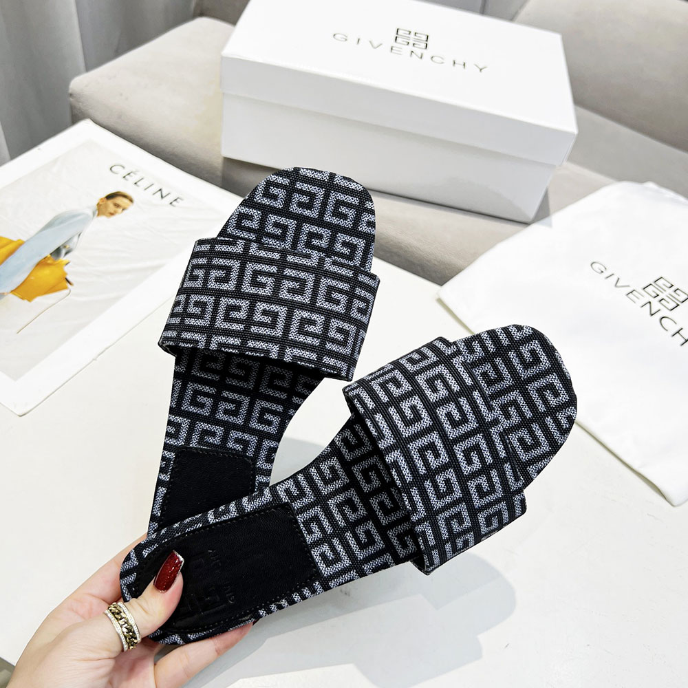 Givenchy Comfortable Flat Flip-flops Slide Sandal - Image 6