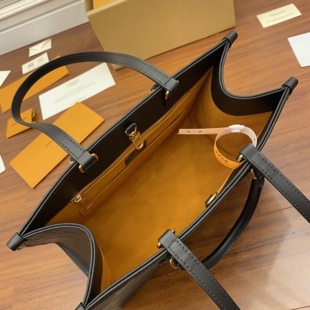 LV Onthego MM Bag - Image 2