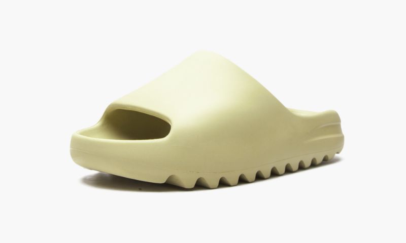 Yeezys Slide “ Desert Sand" - Image 4