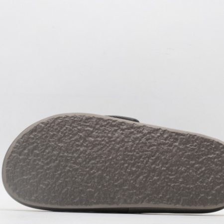 Yeezy Slide 5 - Image 4