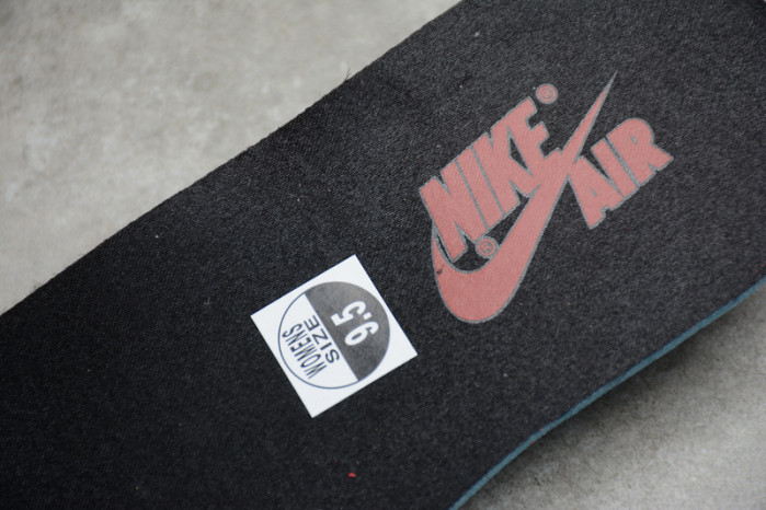 AIR JORDAN 1 HIGH OG SATIN SNAKE CD0461-601 - Image 15