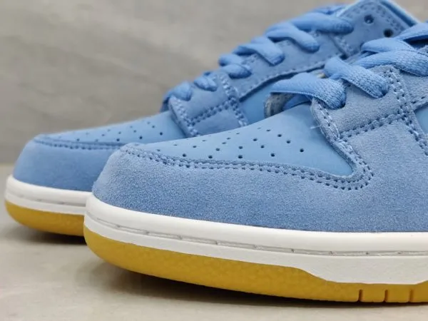 Dunk SB Low PRM “ phillies"