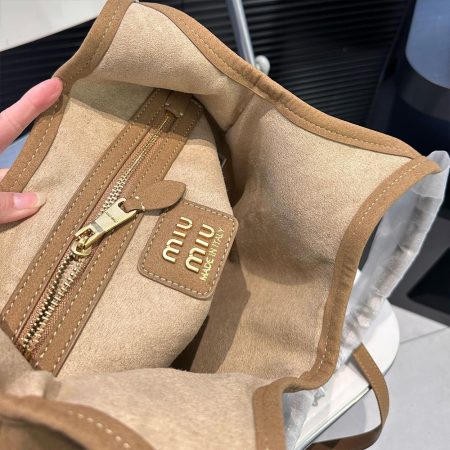 Miu Miu lvy suede leather bag - Image 9