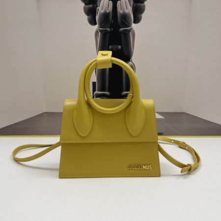 Jacquemus Cowhide Handbag - Image 9