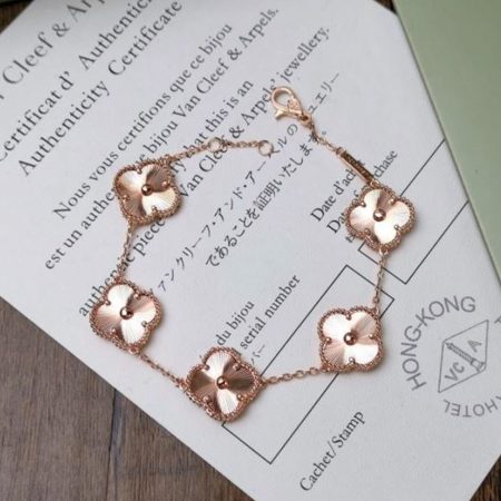 Van Cleef & Arpels Vca Bracelets - Image 3