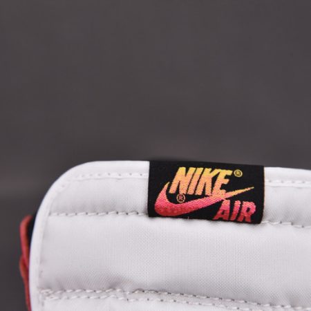 Air Jordan 1 Light Fusion Red 555088-603 - Image 3