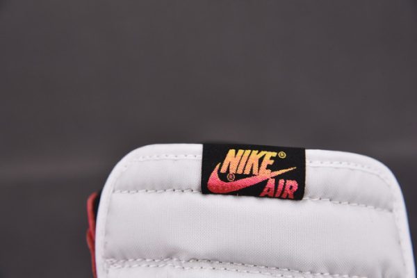 Air Jordan 1 Light Fusion Red 555088-603