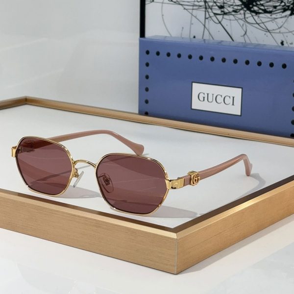 Gucci  Metal mirror leg Logo  sunglasses Top quality