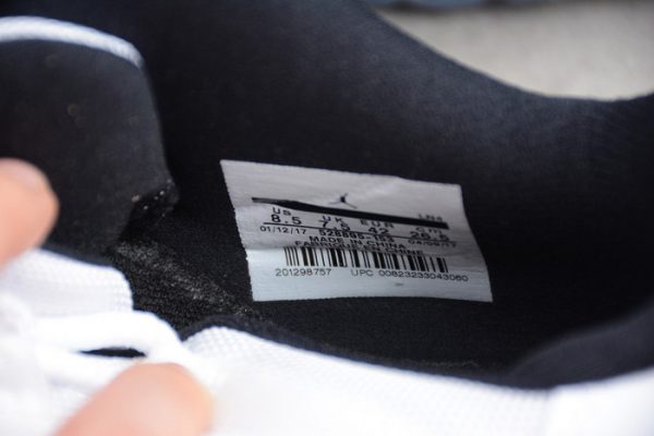 AIR JORDAN 11 RETRO LOW "CONCORD" BLACK/ WHITE mens 528895-153