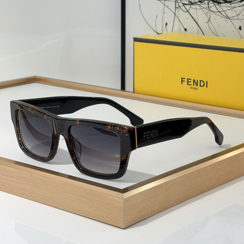 Fendi  Square Plate Sunglasses Top quality - Image 2