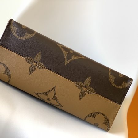 LV Onthego MM Bag - Image 4