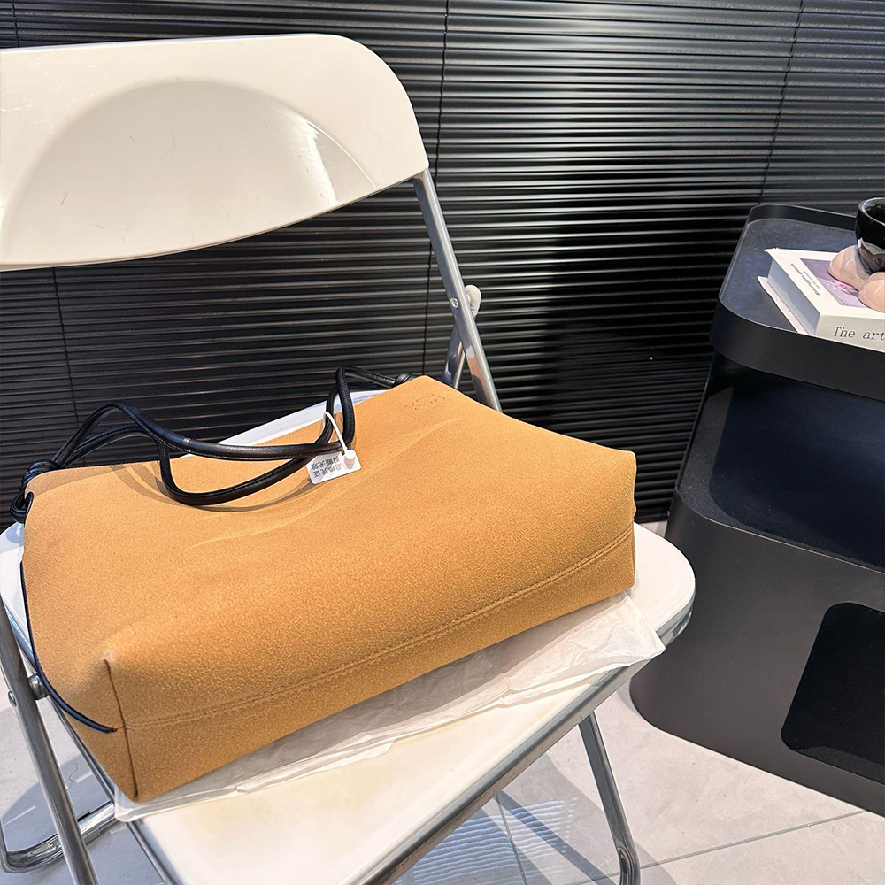 LOEWE Suede Tote Bag - Image 7