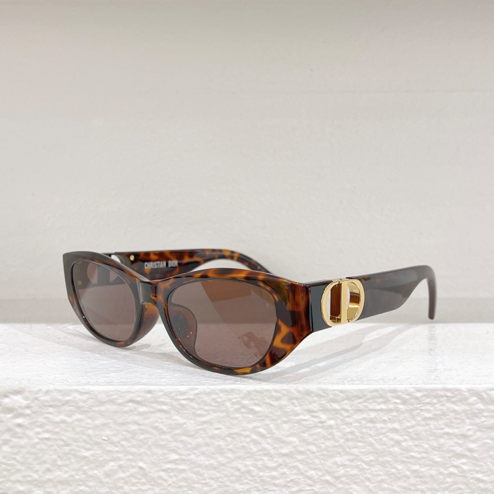 Dior Oval Outdoor Sunglasses Top Quality - Image 1