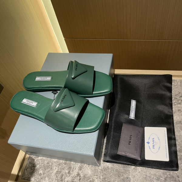 Prada  Bright Fat Slippers Fashion Sandals Slide