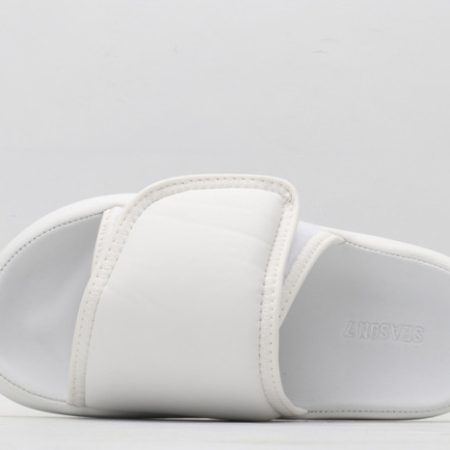 Yeezy Slide 4 - Image 5