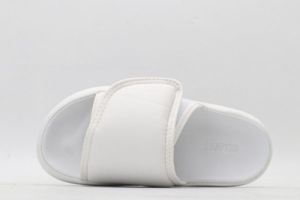 Yeezy Slide 4
