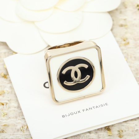 Chanel  23 Square ring diamond ring
