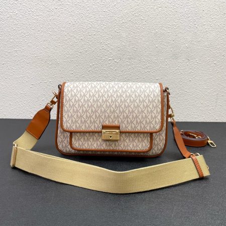 Michael Kors MK Bradshaw Crossbody Bag - Image 8