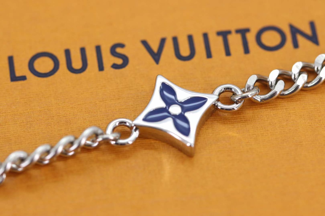 LV Sunrise Flower bracelet - Image 6