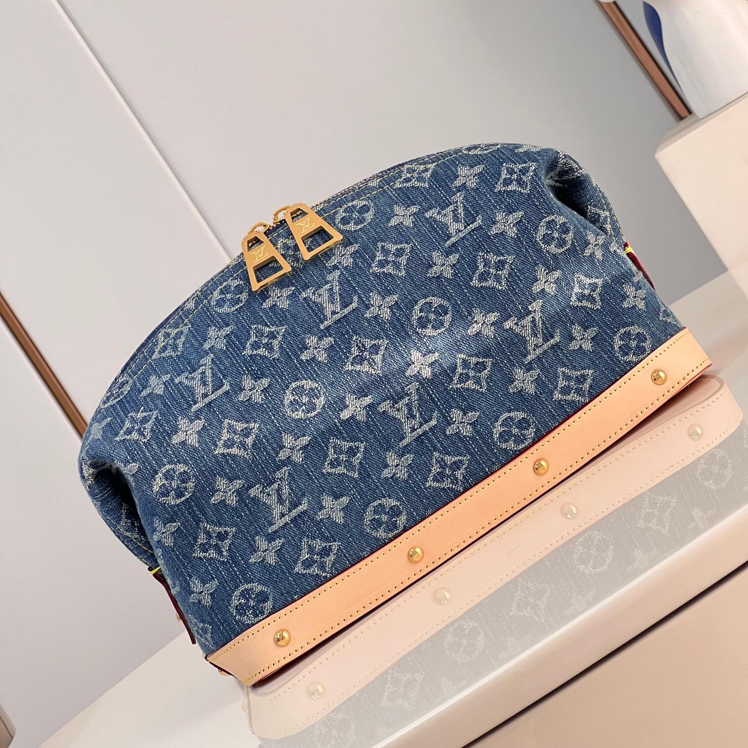 LV Pochette Cosmétique GM Bag - Image 2