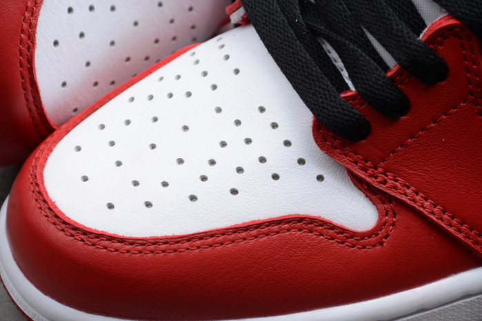 Air Jordan 1 Retro High OG Chicago Red 555088-101 - Image 8