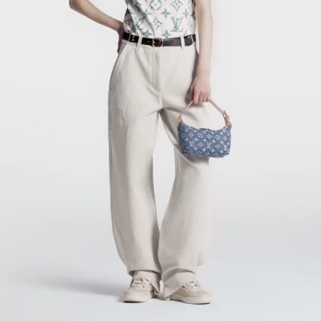 LV HILLS POCHETTE Denim Handbag M82949 - Image 2