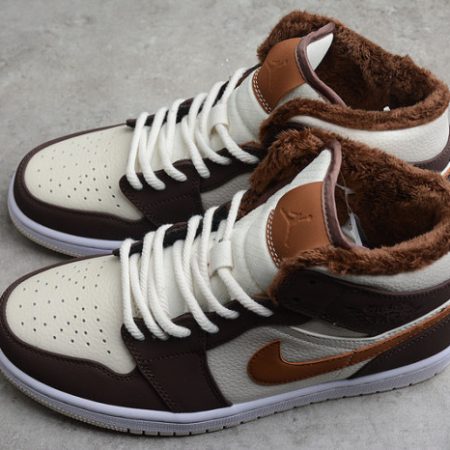Air Jordan 1 Mid DO6699-200 - Image 8