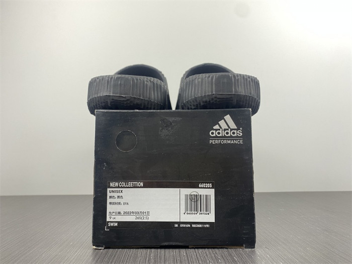 Yeezy Slide new collection 5 - Image 4