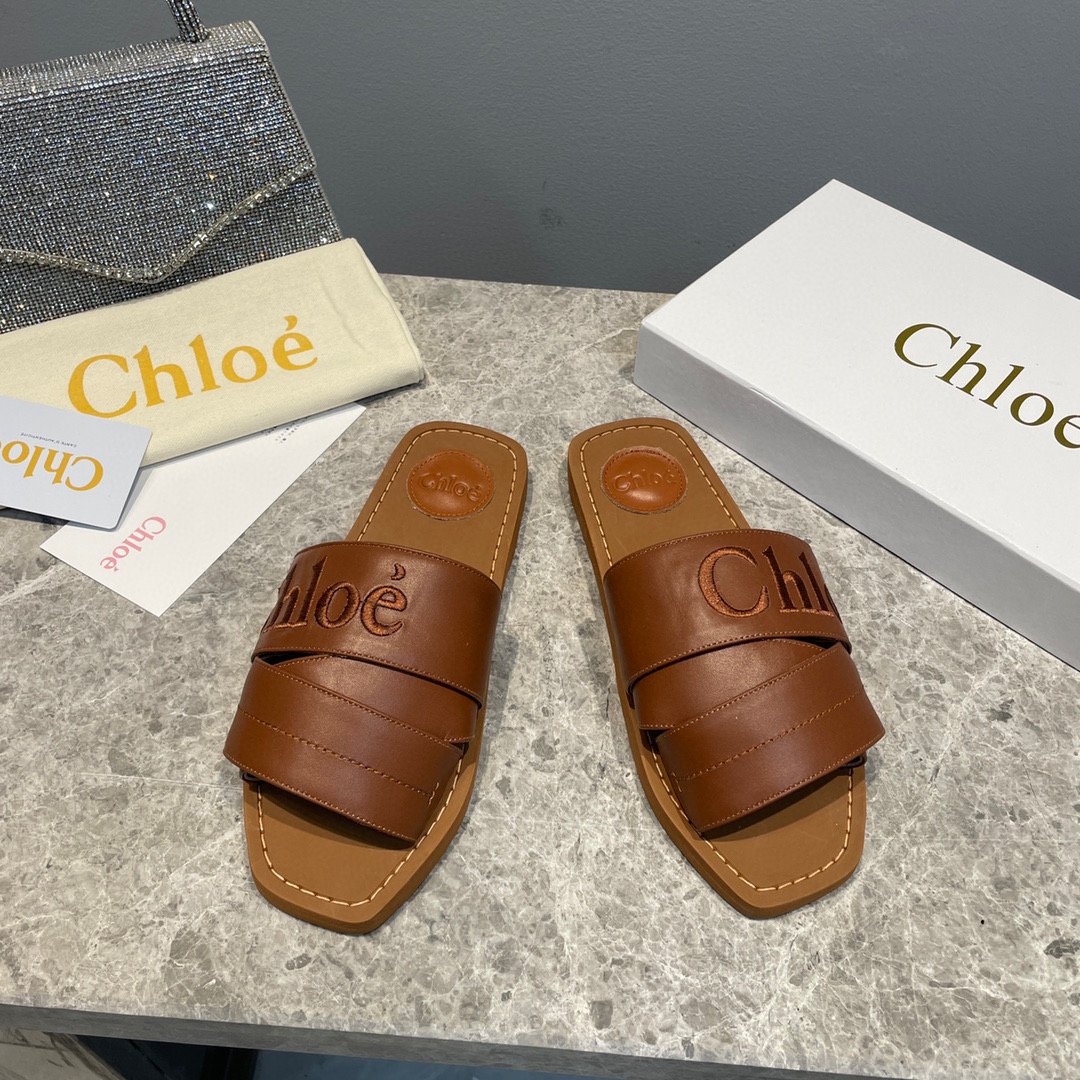 Chloe Leather Logo Embroidery Shoes Sandal - Image 3