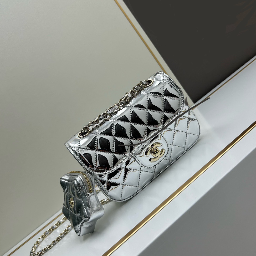 Chanel Mirrored Star Leather Shoulder Crossbody Bag - Image 3