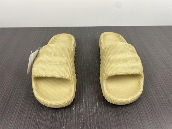 Yeezy Slide new collection 2