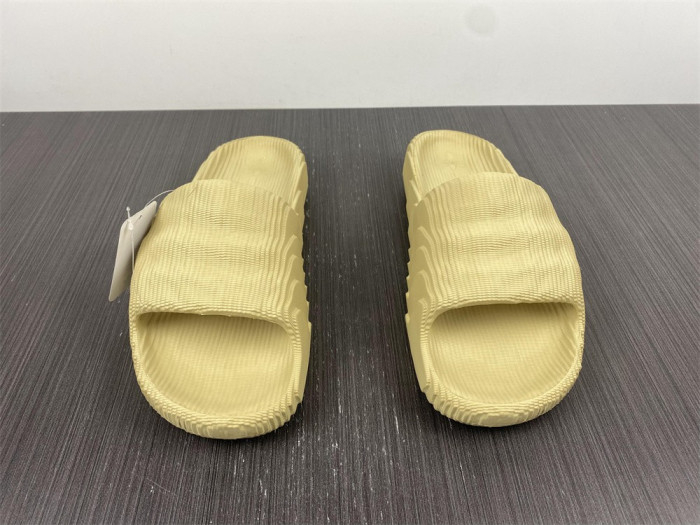 Yeezy Slide new collection 2 - Image 3