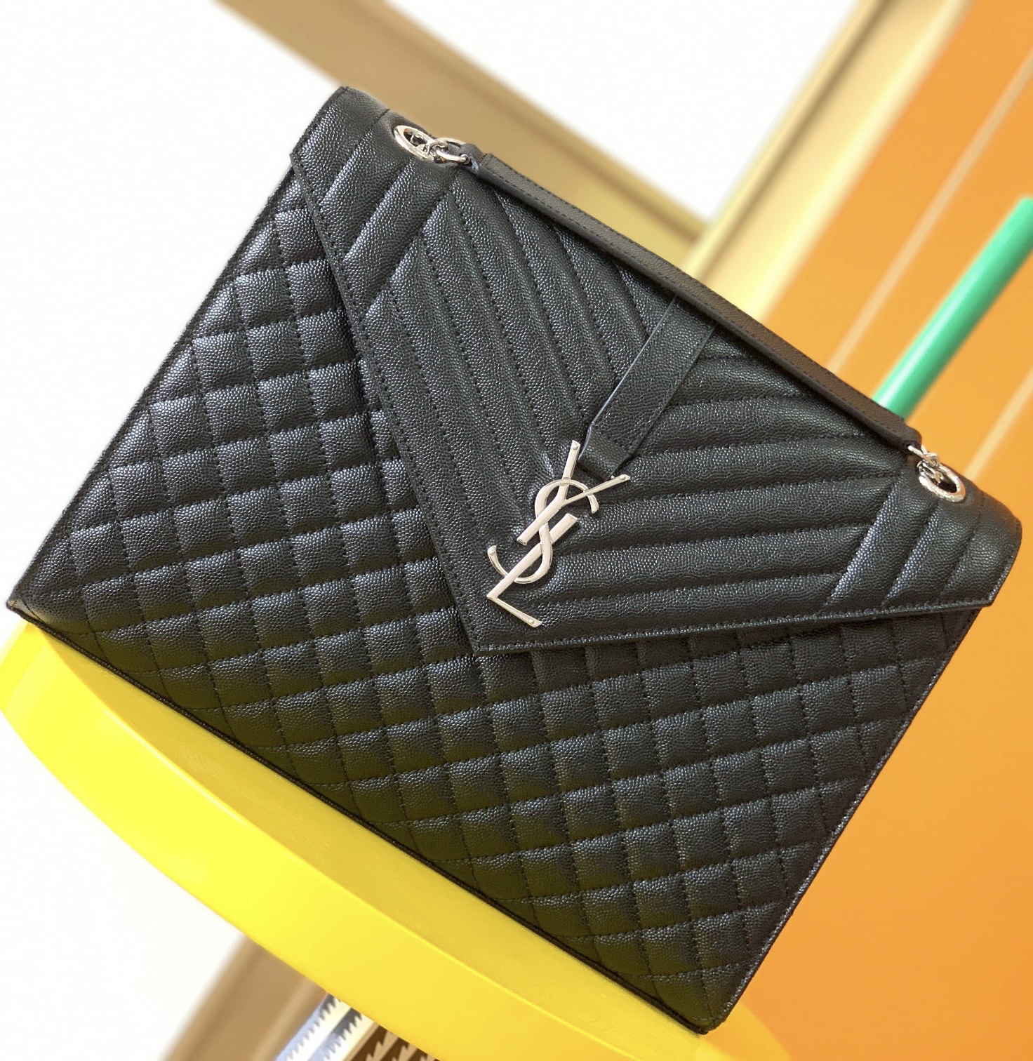 SAINT LAURENT YSL Envelope Shouder Bag Large - Image 4
