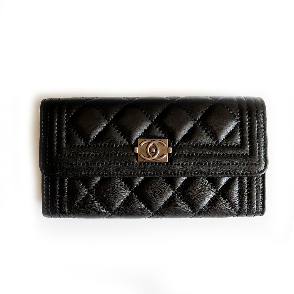 Chanel LEBOY Wallet - Image 1