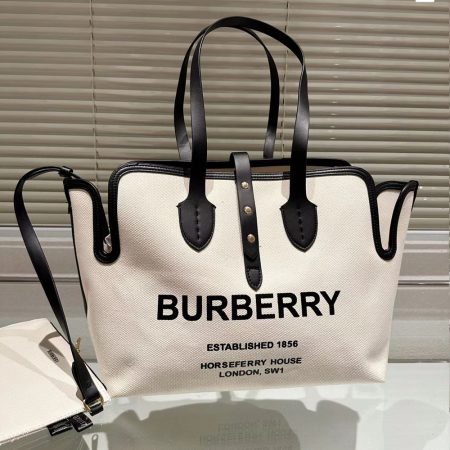 Burberry Tote Bag Medium - Image 4