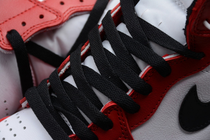 Air Jordan 1 Retro High OG Chicago Red 555088-101 - Image 9