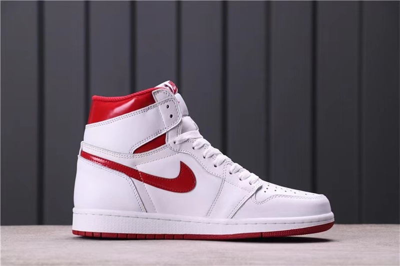 Jordan 1 Retro Metallic Red (2017) 555088-103 - Image 2